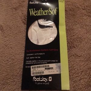 Women’s golf glove. Size medium.